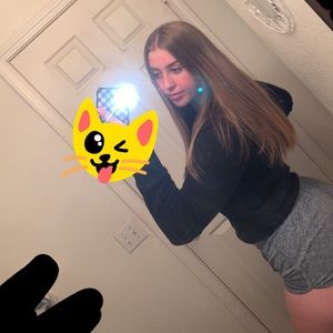 Meet your Posher, Trisha